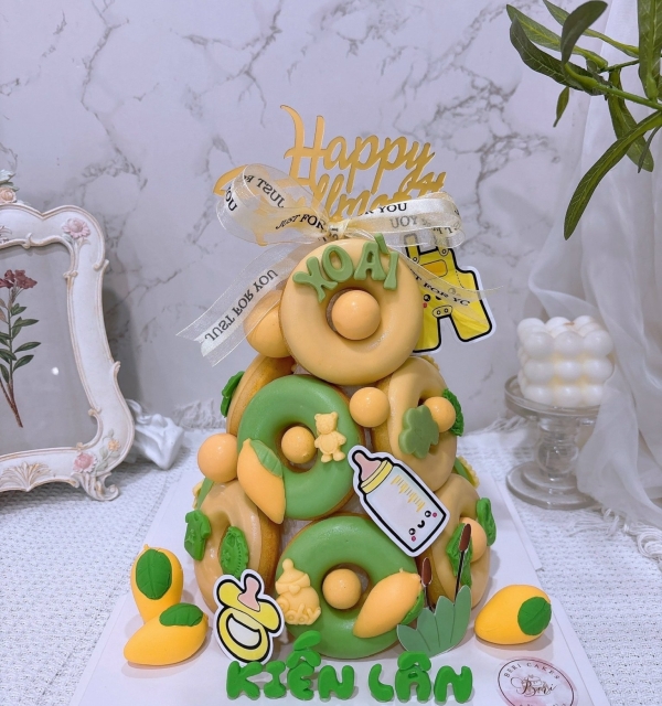 Tháp Donut