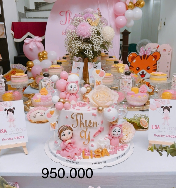 Bánh Kem Tạo Hình Bé Gái