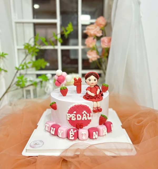 Bánh Kem Tạo Hình Bé Gái