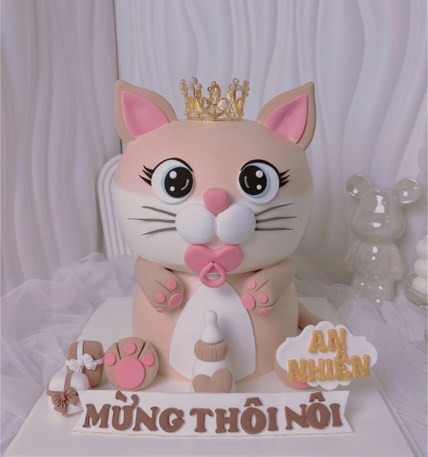 Bánh Kem Tạo Hình Bé Gái