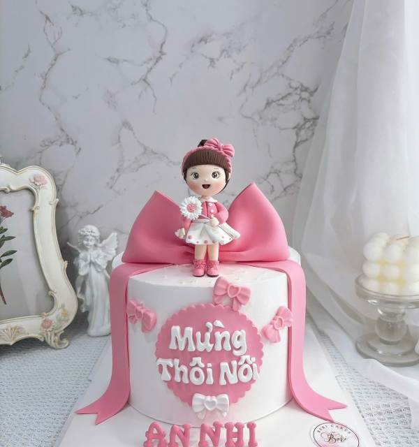 Bánh Kem Tạo Hình Bé Gái