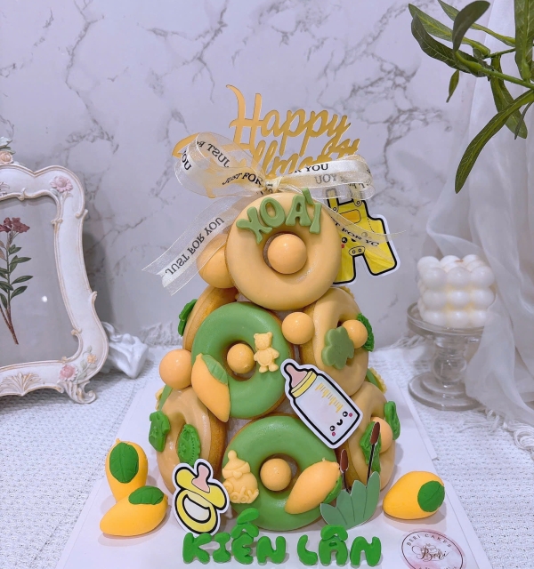 Tháp Donut