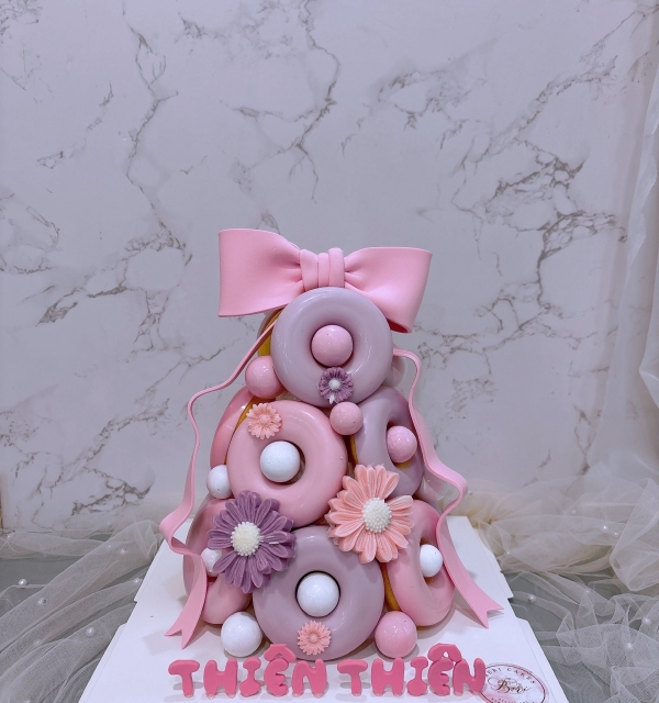 Tháp Donut