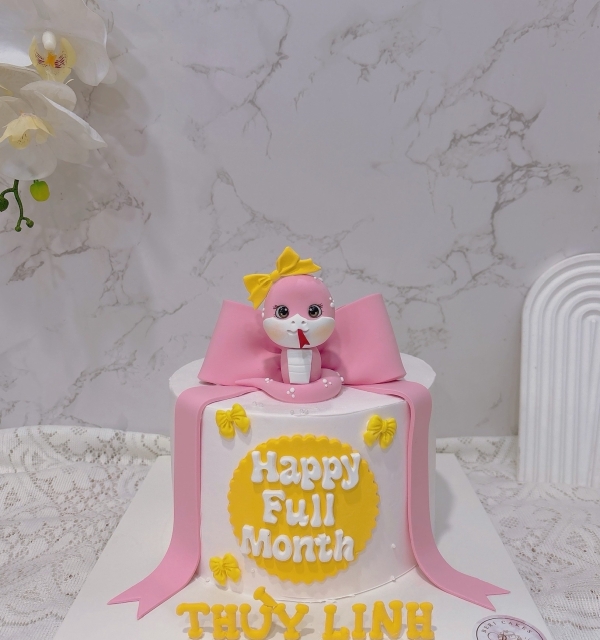 Bánh Kem Tạo Hình Bé Gái