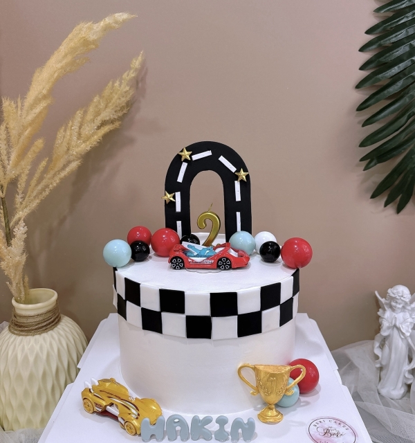 Bánh Kem Tạo Hình Bé Trai